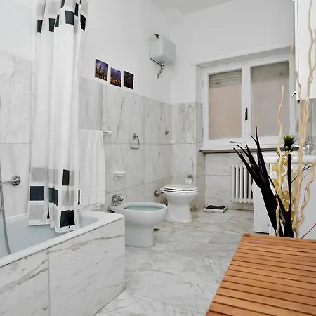 Silverio Vatican House Рим